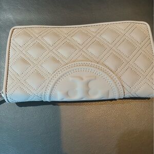 Tory Burch Fleming Soft Logo Wallet